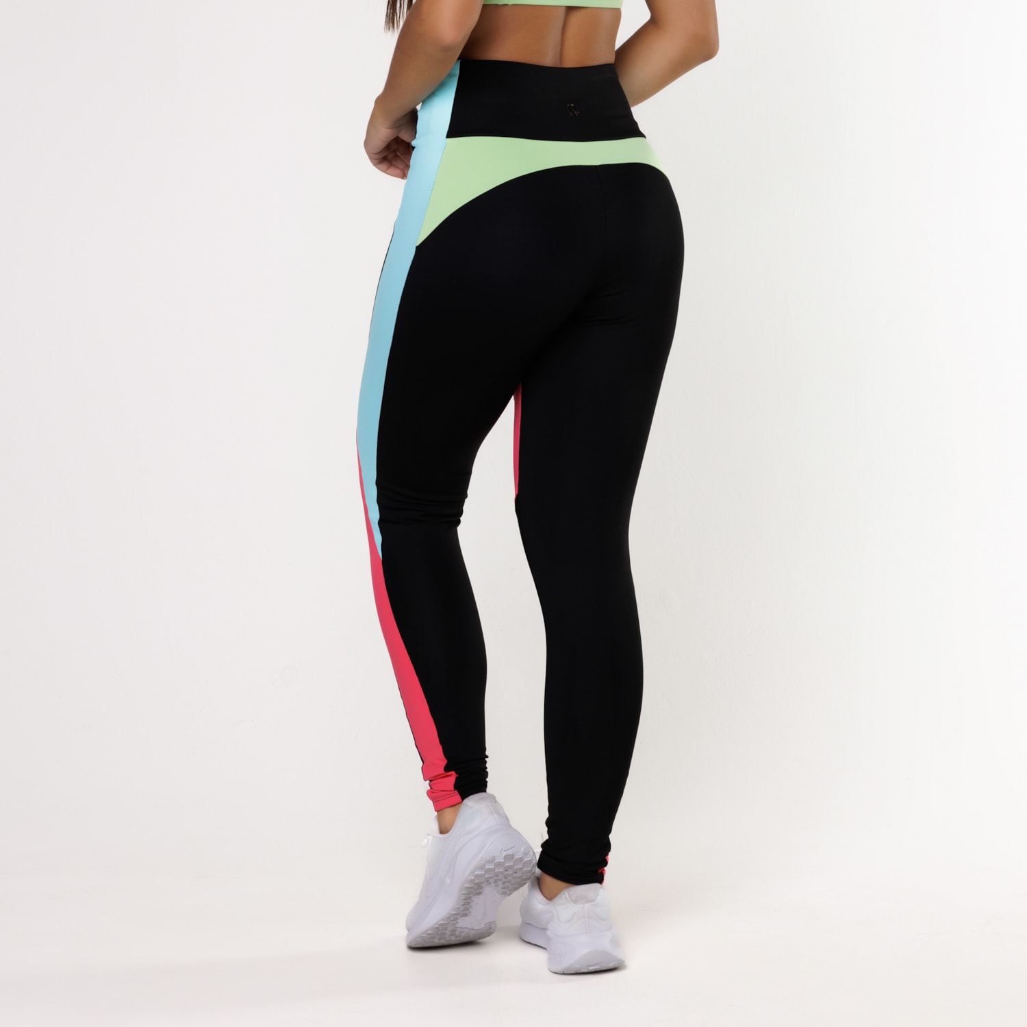 image_c87ed345-cd33-4b20-9a64-eb78834e5f0c